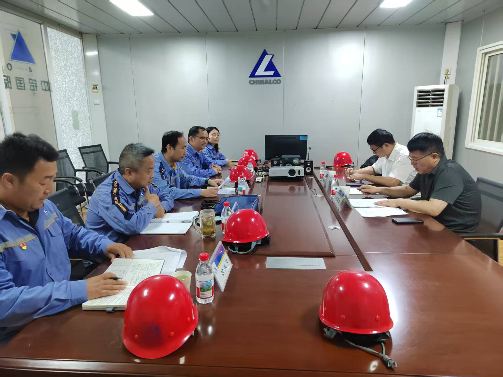 劉東軍到九冶三維公司調(diào)研